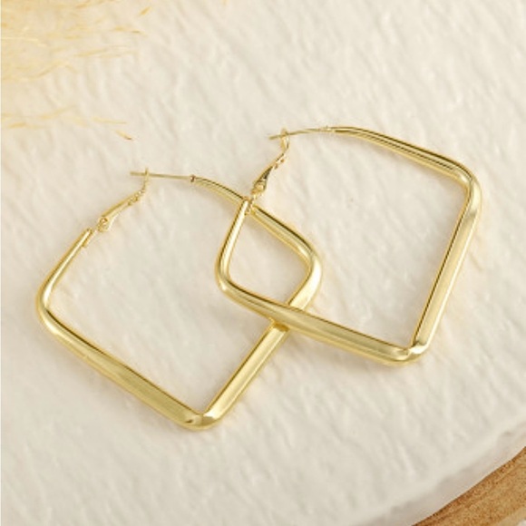 Square Hoop Geometric Gold Earrings, NWT - Picture 2 of 5